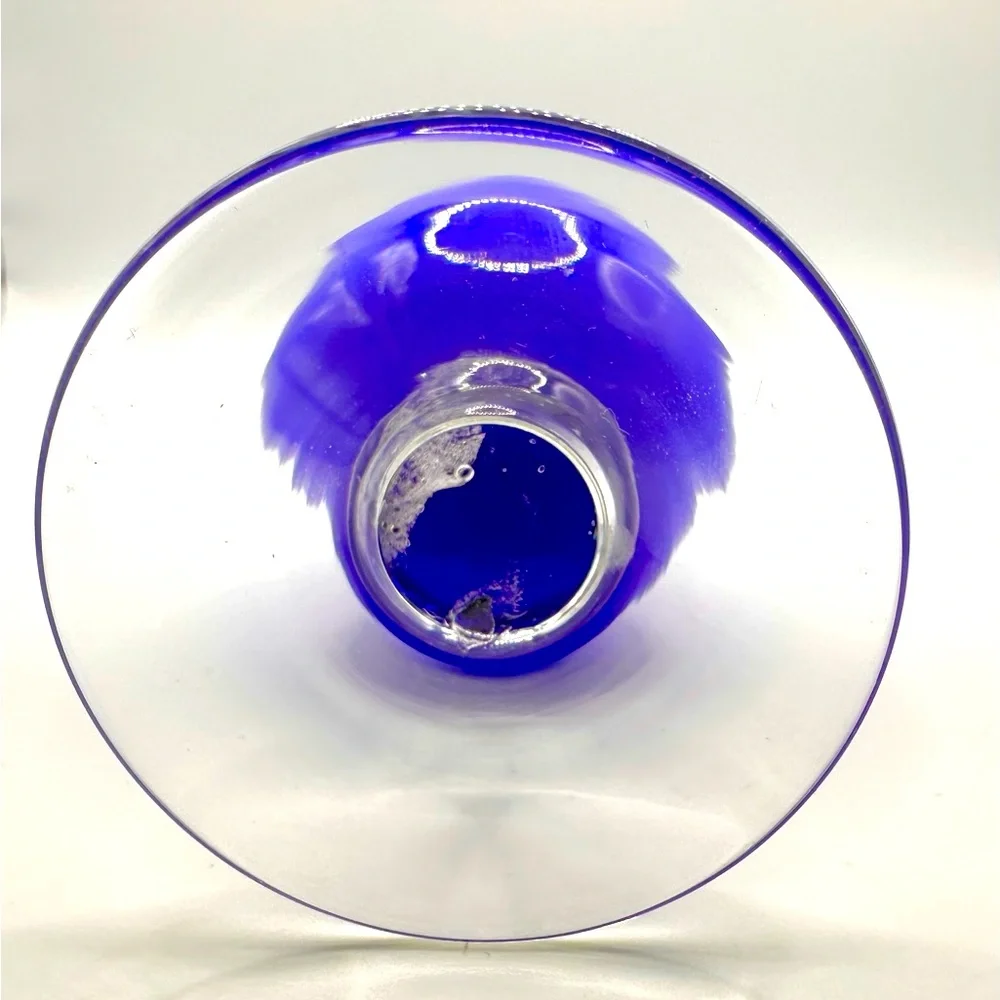 1980s Vintage, Pretty glass bud vase, cobalt blue color-good preowned condition